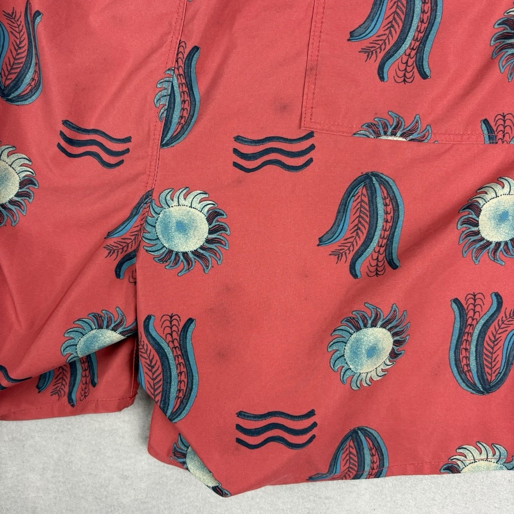 Patagonia Hydropeak Volley Shorts Men’s Large 6” Red Hawaiian Swim Surf Beach - Picture 6 of 11